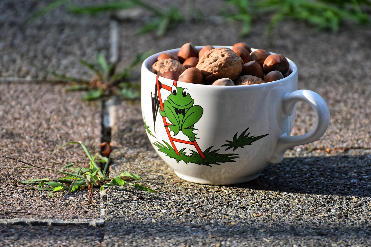 Gorgeous Ceramic Dishes to Make at Home